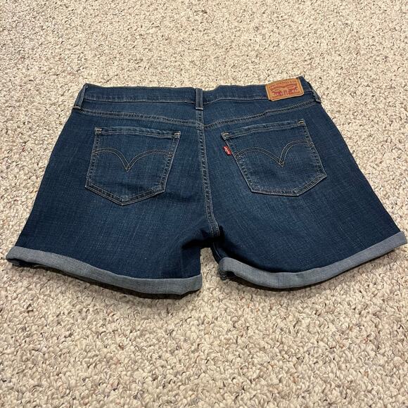 Levi's Denim Mid Length Shorts Womens Sz 31 Inseam 4 Dark Wash Cuff Stretch - Picture 4 of 9
